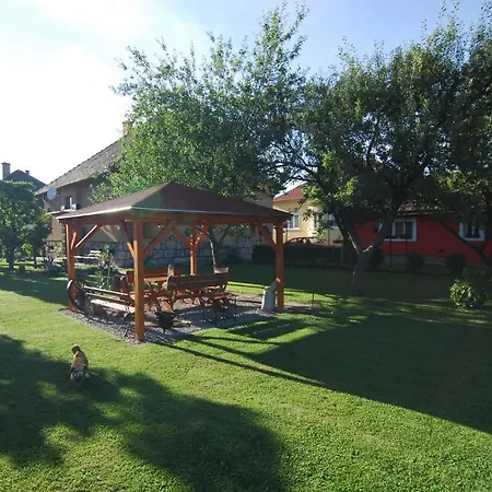 Panzió Privat Henry Lipótszentmiklós