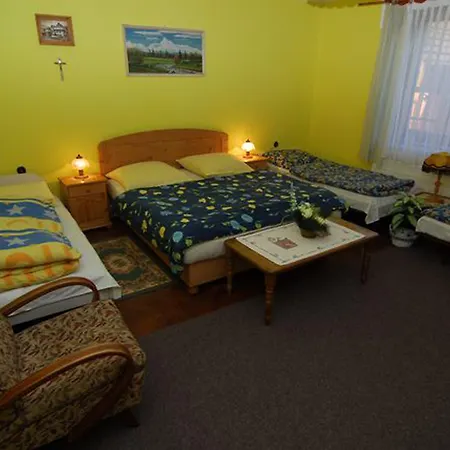 Privat Henry فندق مبيت وإفطار 2*